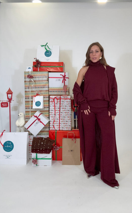 KOSTUMN1 Dolcevita Audrey Bordeaux