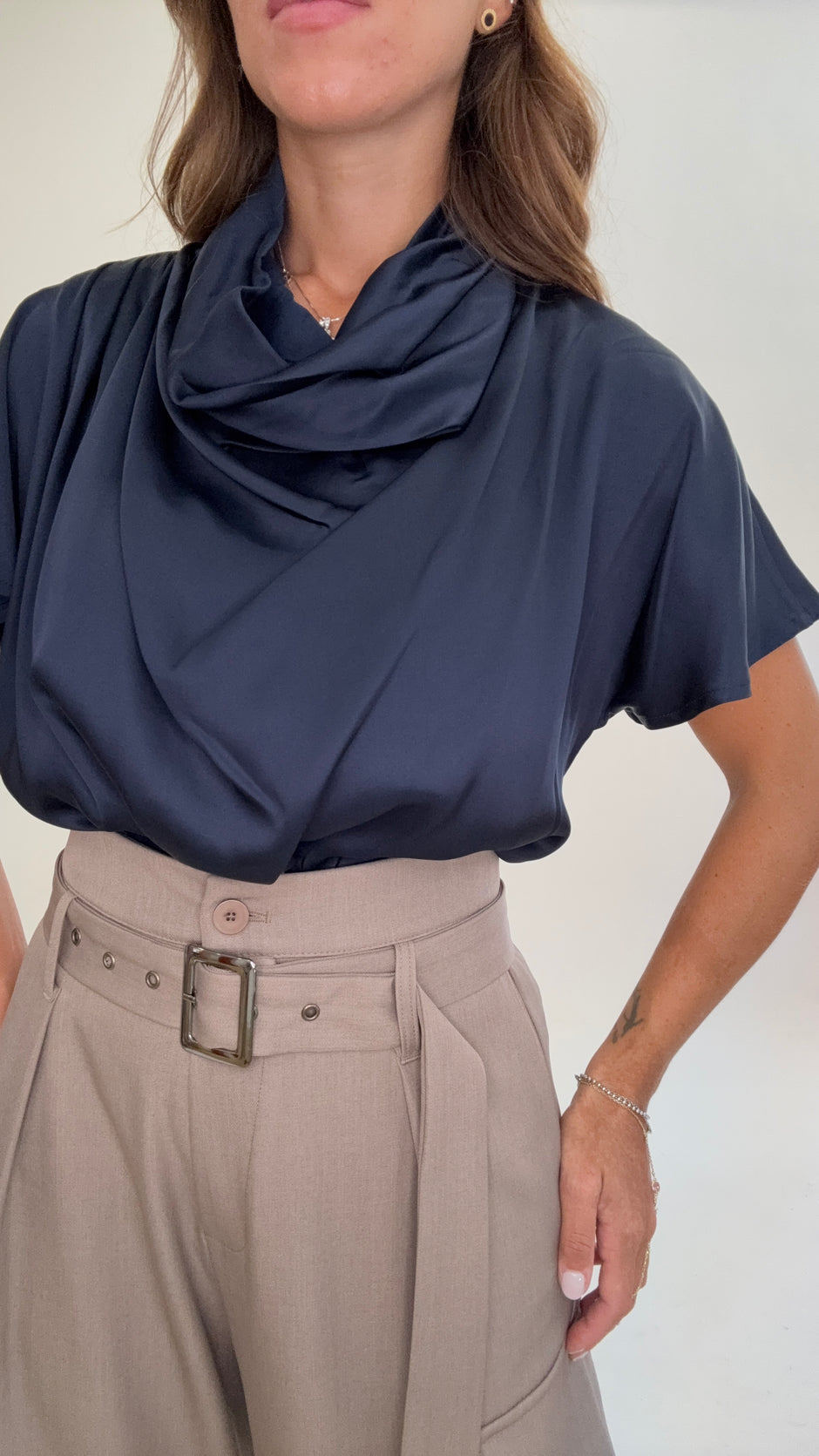 PLEASE Blusa Collo a Cascata "Più colori"