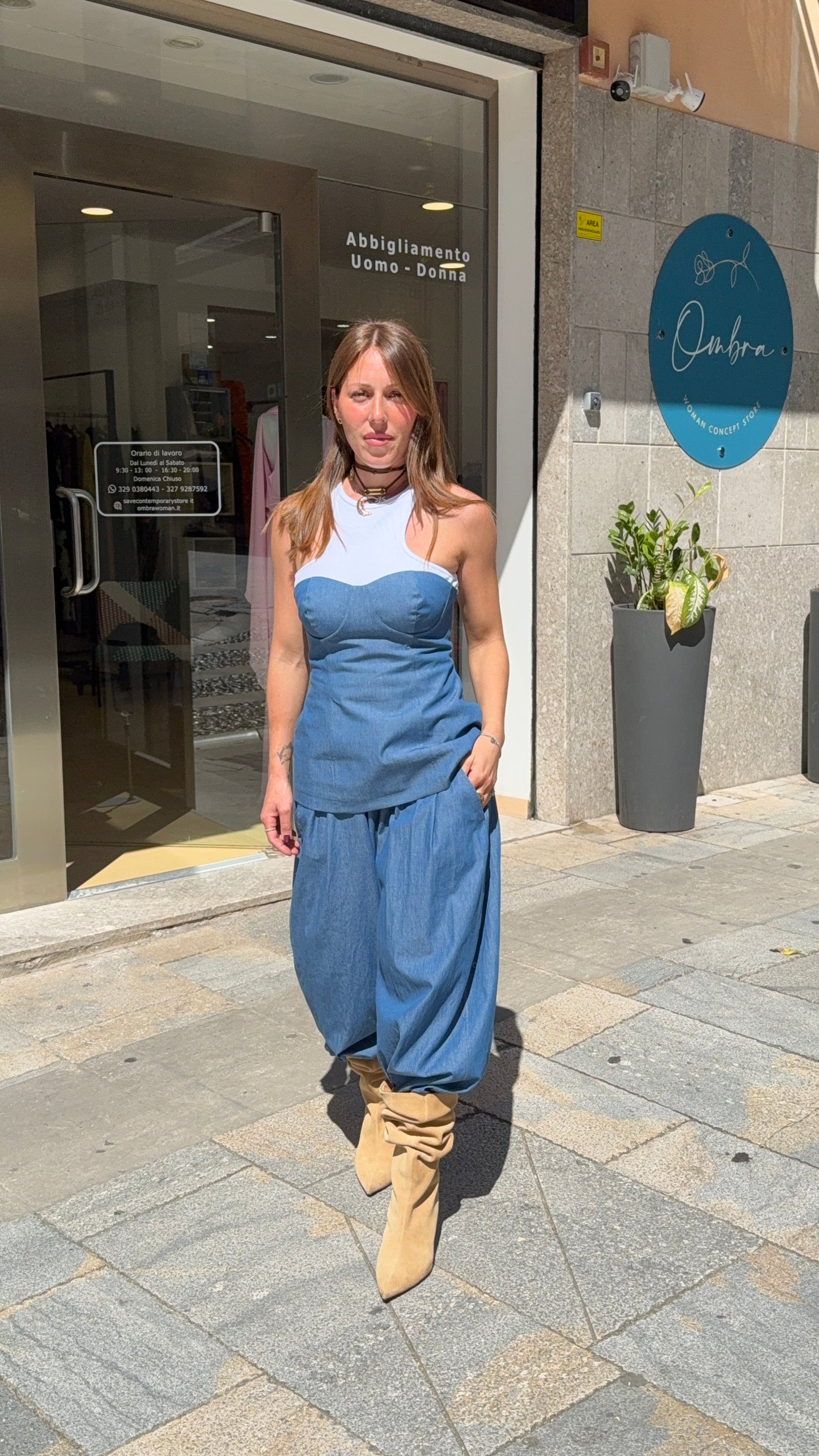 KOSTUMN1 Canotta con Bustier
