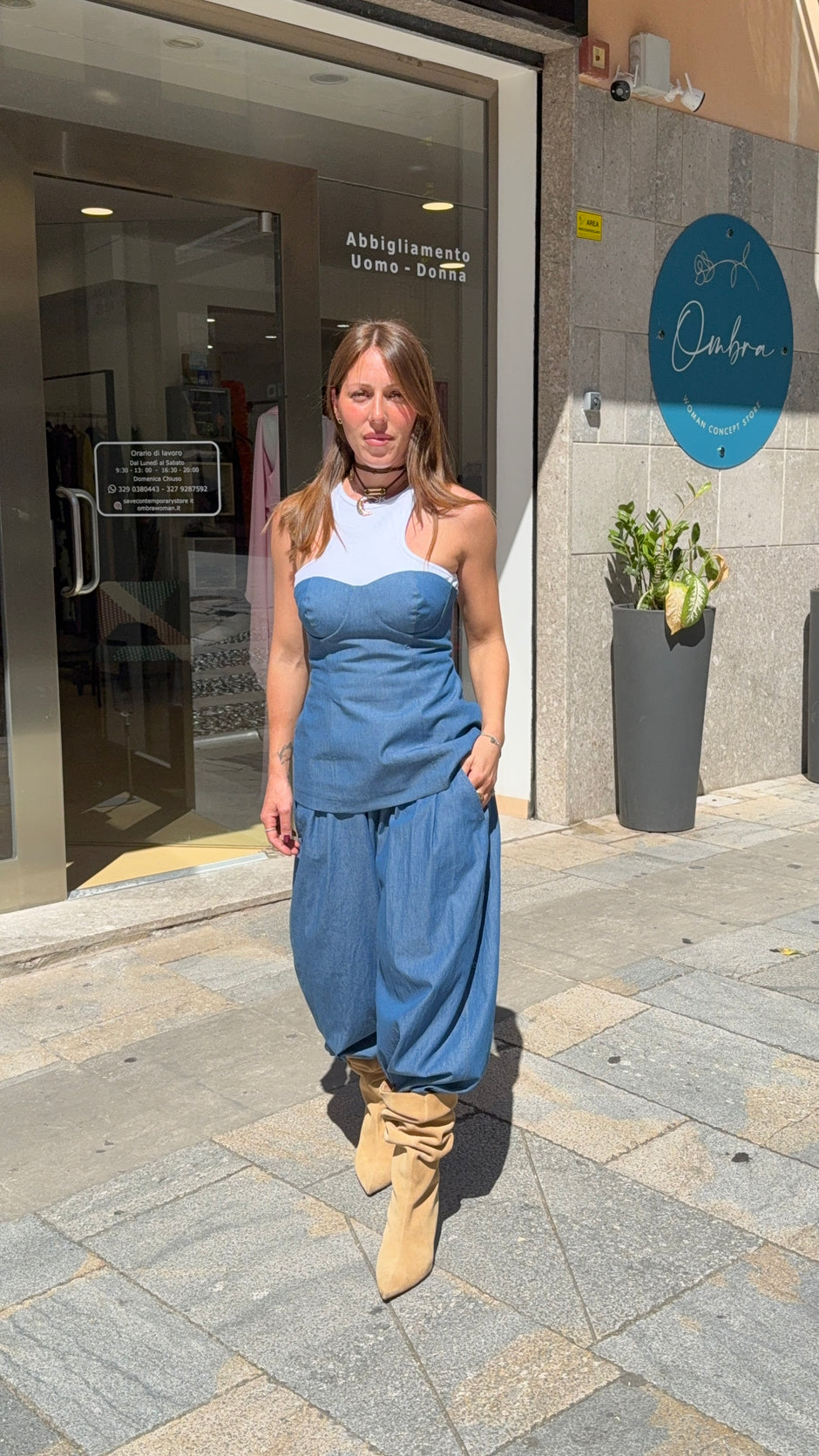 KOSTUMN1 Canotta con Bustier